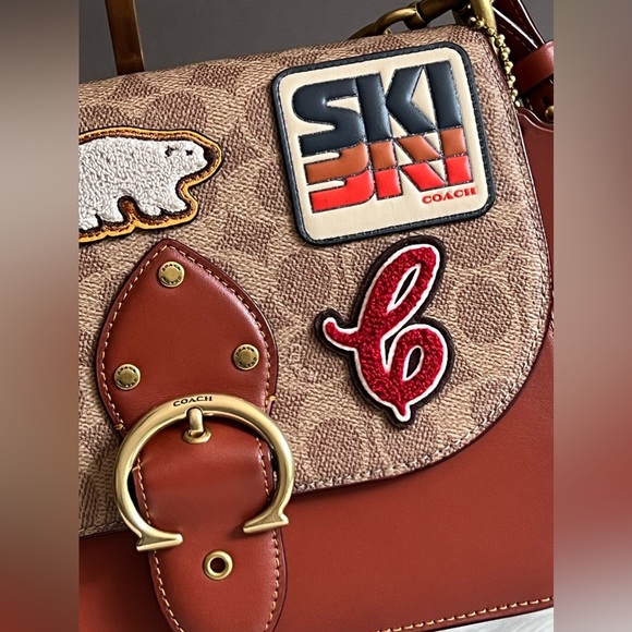 💰SOLD - C6837 - Coach Beat Shoulder Bag in Signature Canvas with Patches - Picture 5 of 15